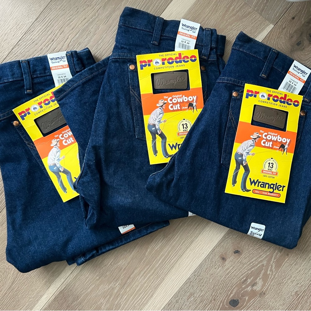 Brand new w/ tags mens wranglers - 3 pairs 32 x 34